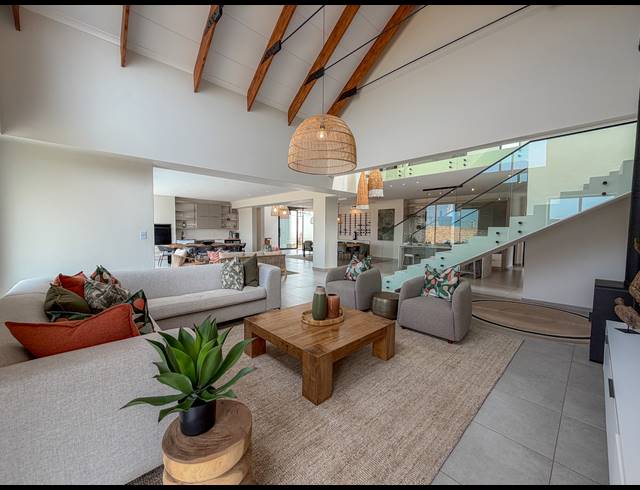 5 BEDROOM FREEHOLD FOR SALE IN MIDSTREAM HEIGHTS